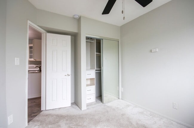 Building Photo - Charming All-Inclusive 1BR with Resort-Style Amenities