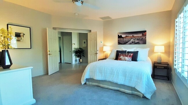 Building Photo - 7 Florentina Dr