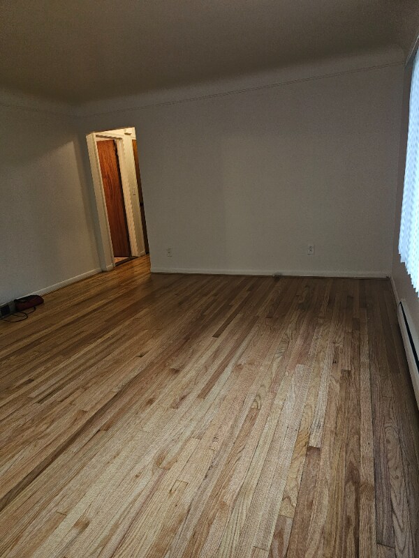 Building Photo - 2525 E Maple Rd