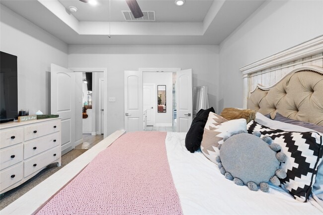 Building Photo - 12140 Goliad Ln