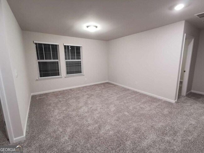 Building Photo - 6025 White Sycamore Pl