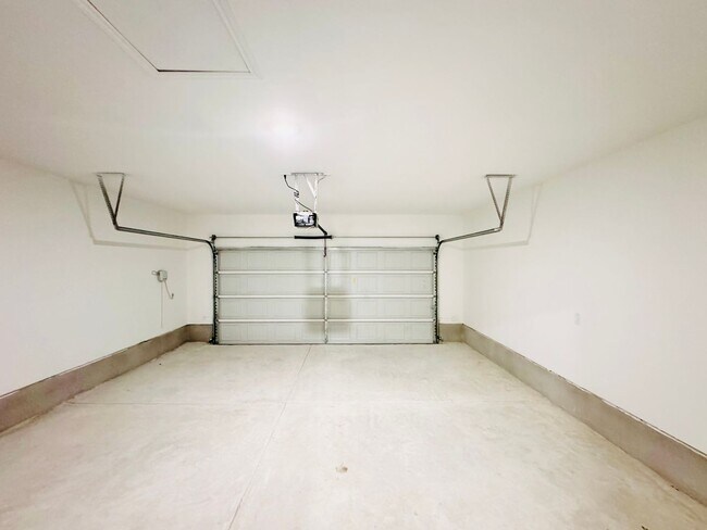 Building Photo - 4089 Lily Glade Ln