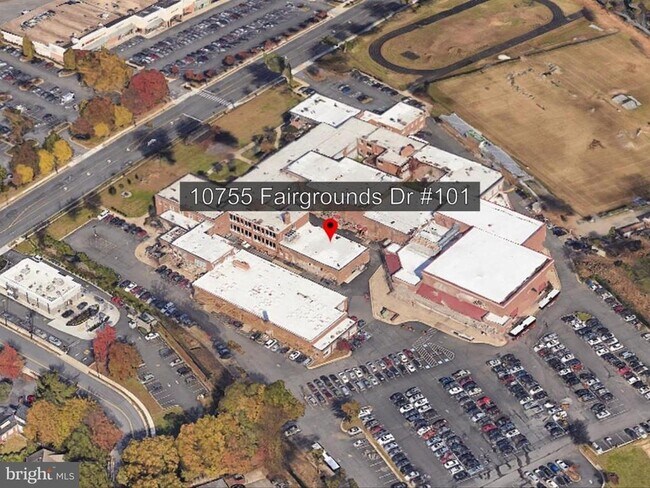 Building Photo - 10755 Fairgrounds Dr