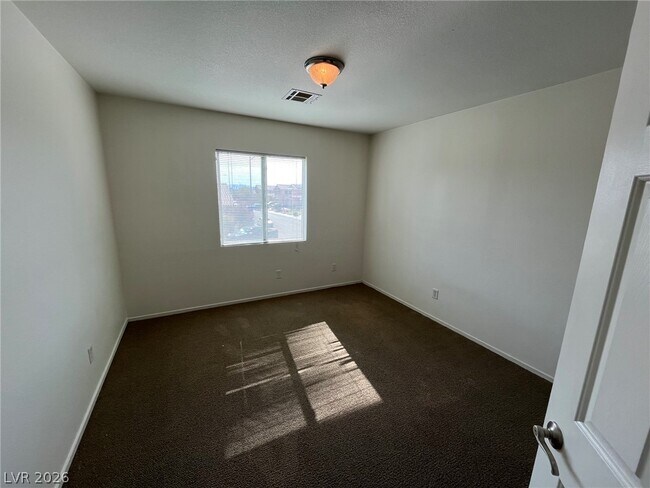 Building Photo - 5519 Amy Lynn St