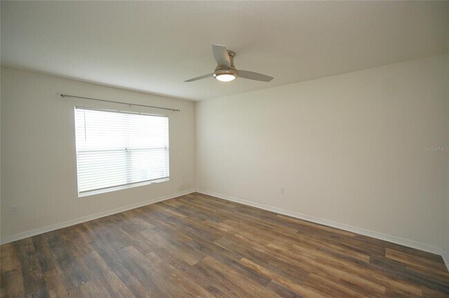Building Photo - 501 Calico Scallop St