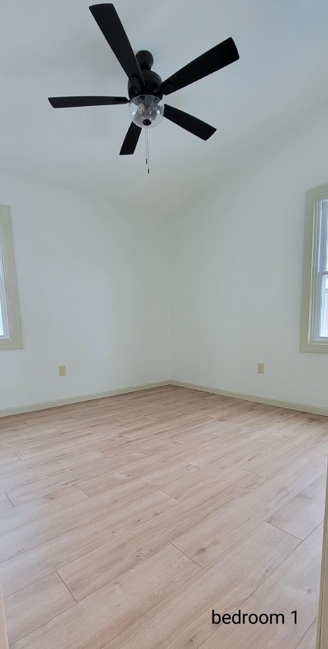 Building Photo - 1228 Garden Ln