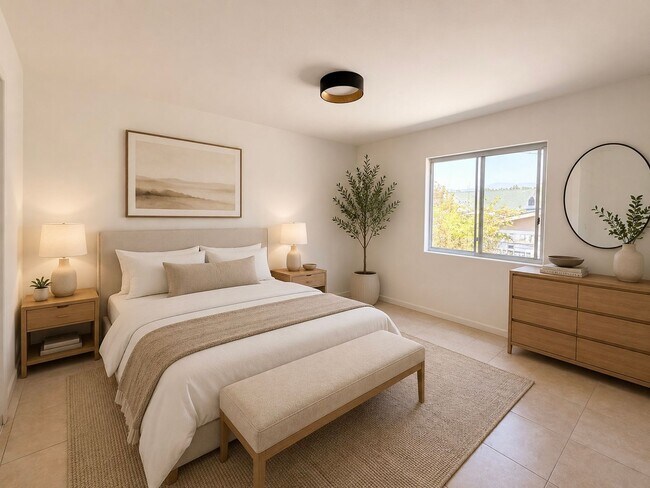 Building Photo - 1027 Coronado Ter
