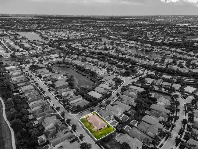 Building Photo - 8361 NW 120th Way