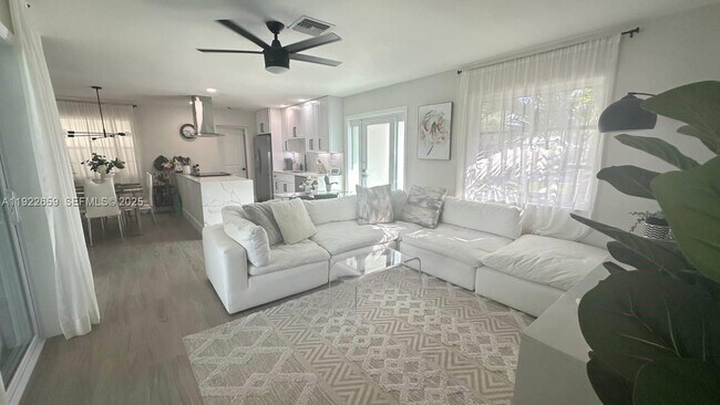 Building Photo - 4455 NW 18th Terrace