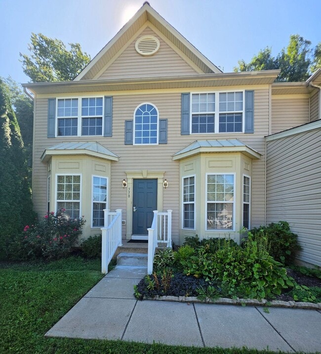 Building Photo - 558 Windsong Dr