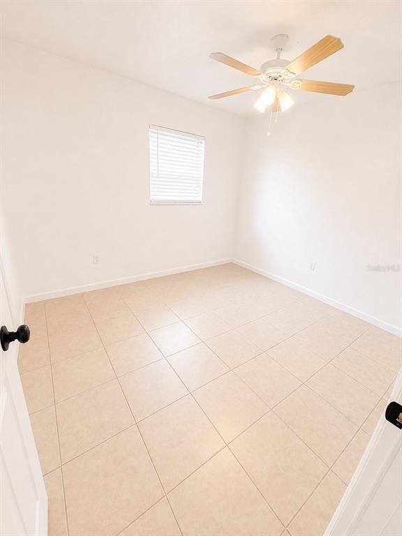 Building Photo - 1632 NE 71st Pl