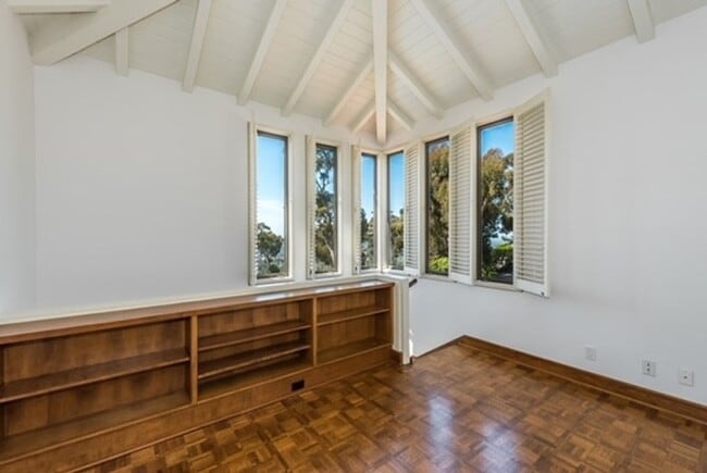 Building Photo - Magical Retreat in Andorra Estates