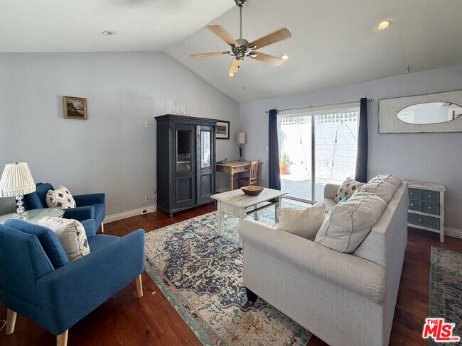 Building Photo - 3950 Las Flores Canyon Rd