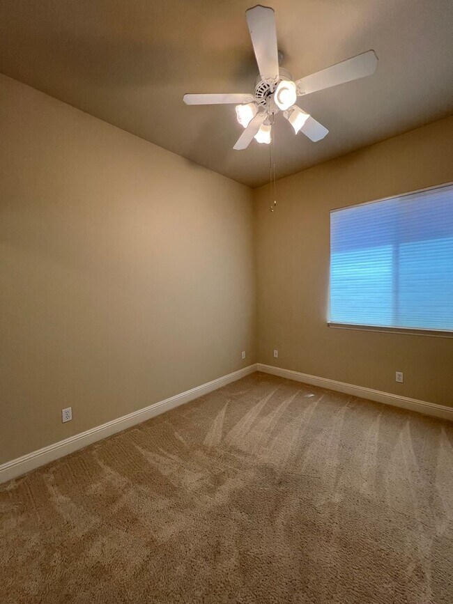 Building Photo - 1256 Jorgenson Dr