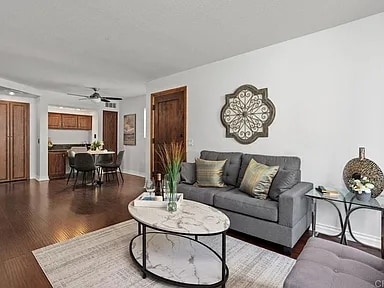 Building Photo - 3945 Nobel Dr