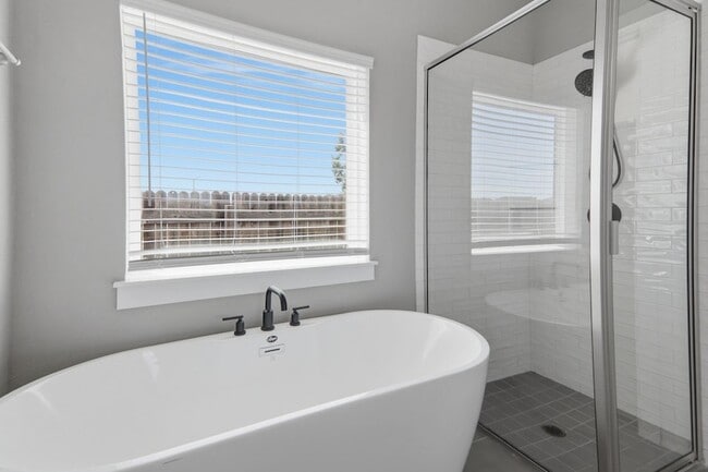 Building Photo - 103 Trailside Ln