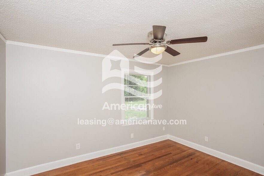 Building Photo - 3417 Belvedere Dr