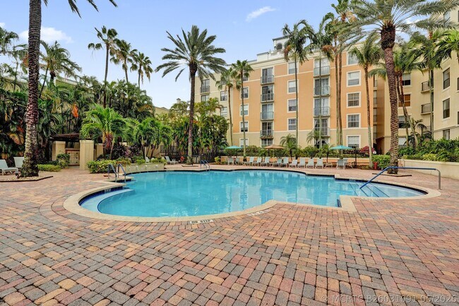 Building Photo - 651 Okeechobee Blvd