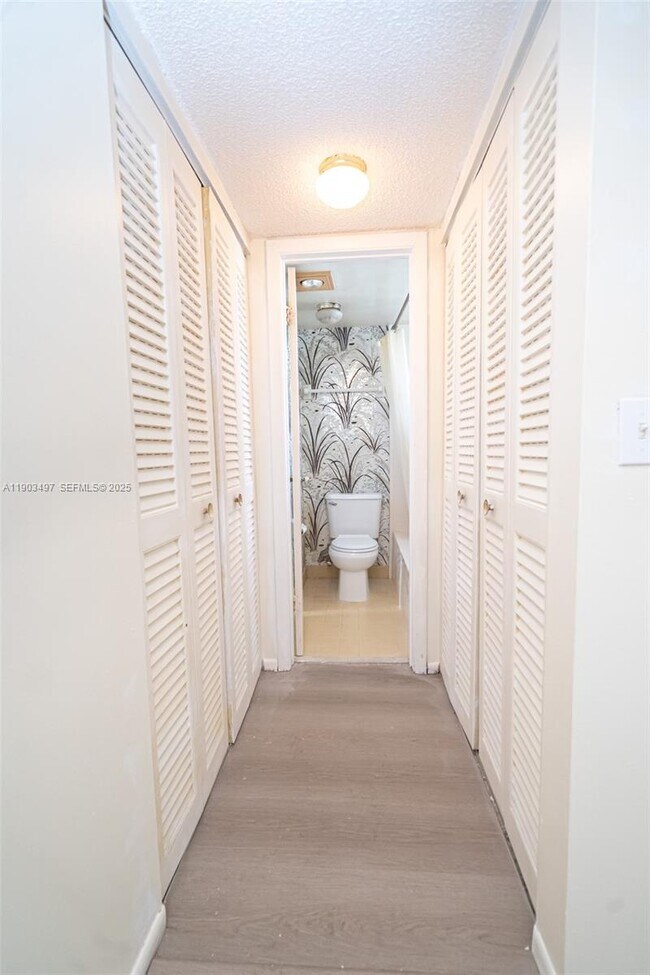 Building Photo - 1891 SW 81st Ave