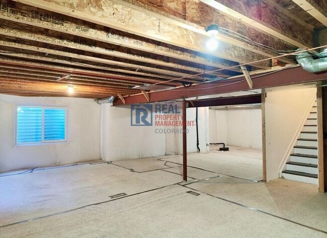 Building Photo - 2550 Winding River Dr