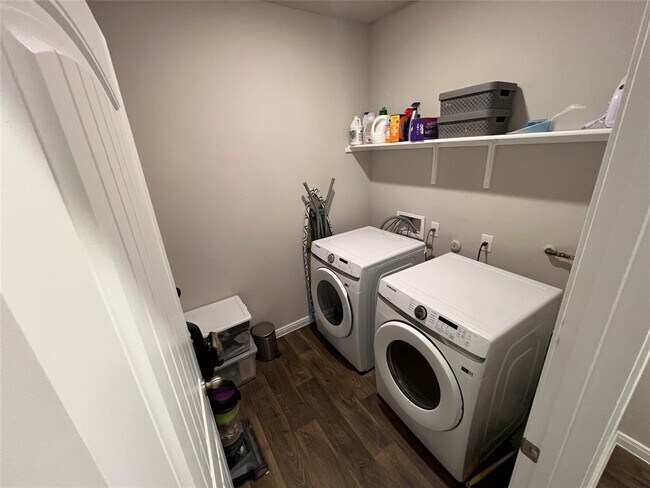 Building Photo - 343 Carolina Buckthorn Dr