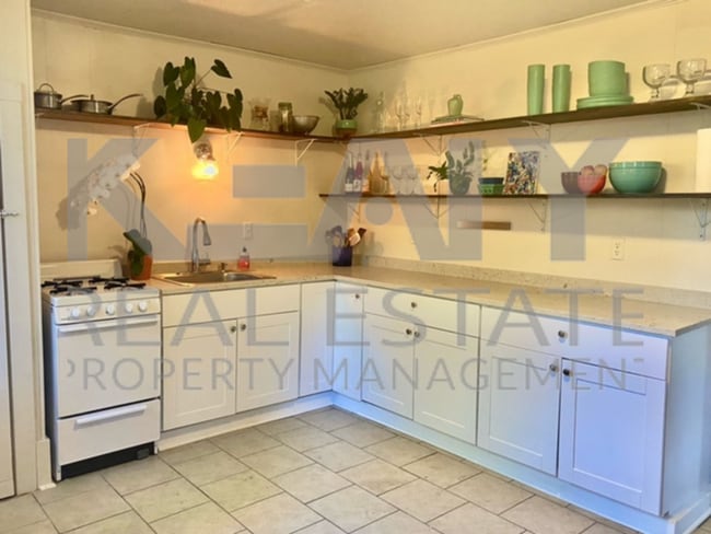 Building Photo - 503 Southdown Pl