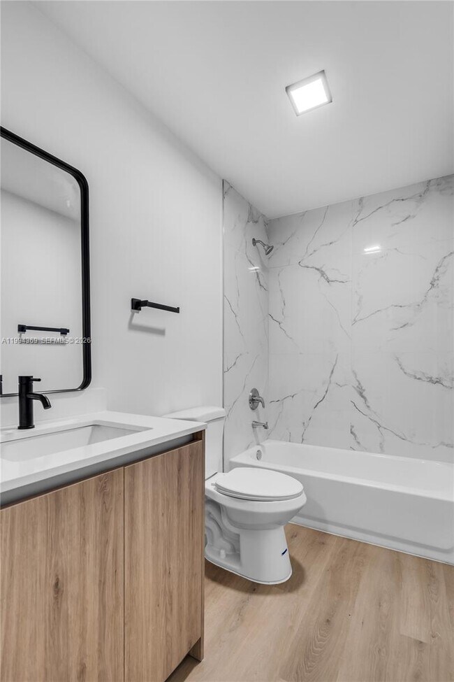 Building Photo - 3728 NW 19th Ave