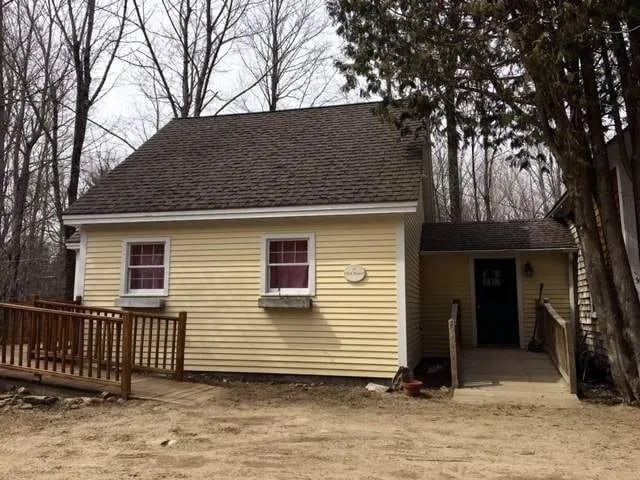 Building Photo - 738 N Line Rd