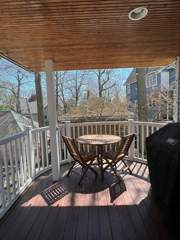 Building Photo - 117 Sutherland Rd