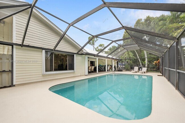 Building Photo - 17982 Tidewater Cir