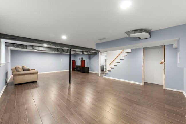 Building Photo - 415 Huntington Ln