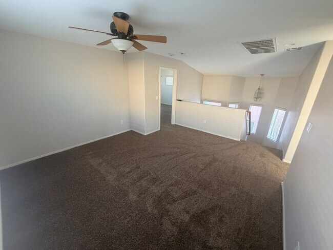 Building Photo - 3 bedroom with loft home in North Las Vegas!