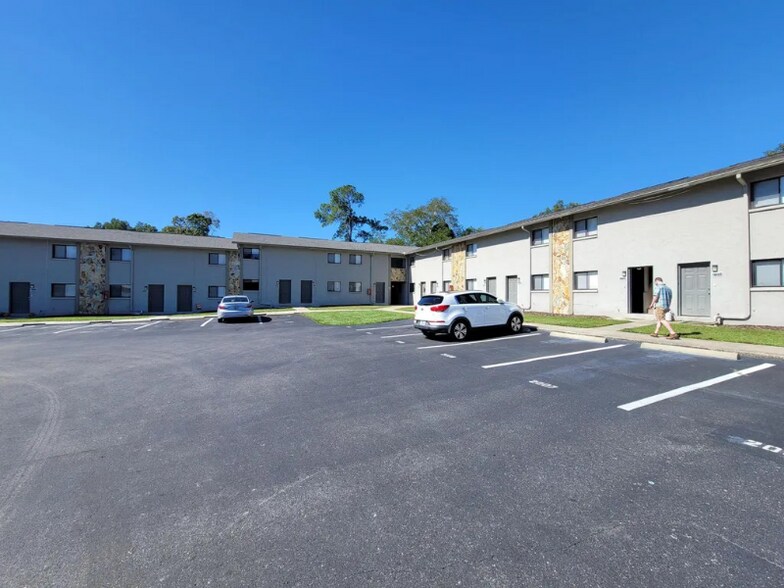 Building Photo - 37220 Majestic Oak Ct