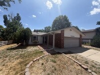 Building Photo - 3819 Midsummer Ln S