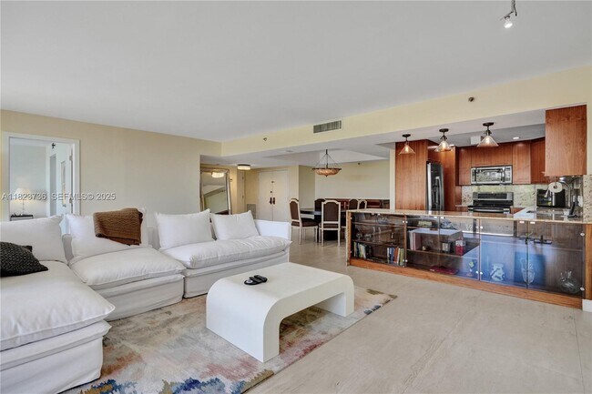 Building Photo - 11113 Biscayne Blvd