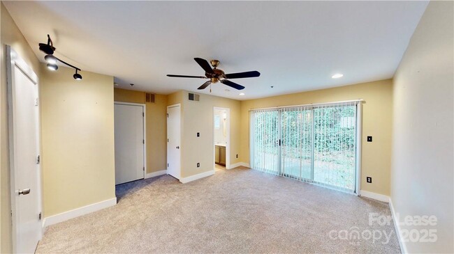 Building Photo - 2062 Atherton Heights Ln