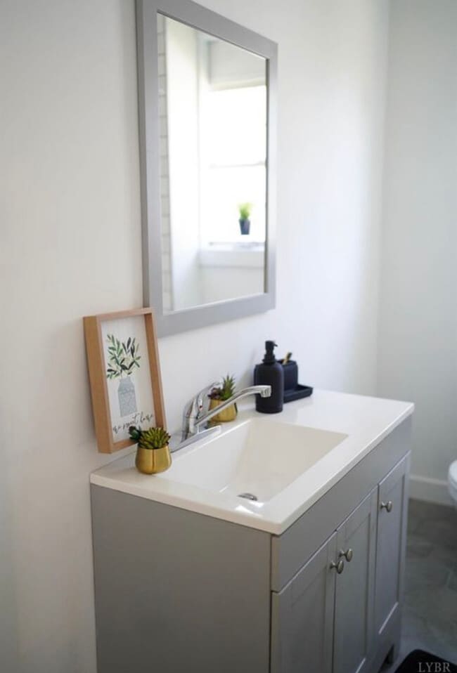Upstairs Bathroom - 310 Saint Augustine St