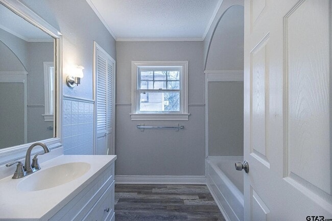 Building Photo - Charming 2 Bed, 1 Bath Home Near Downtown Tyler!