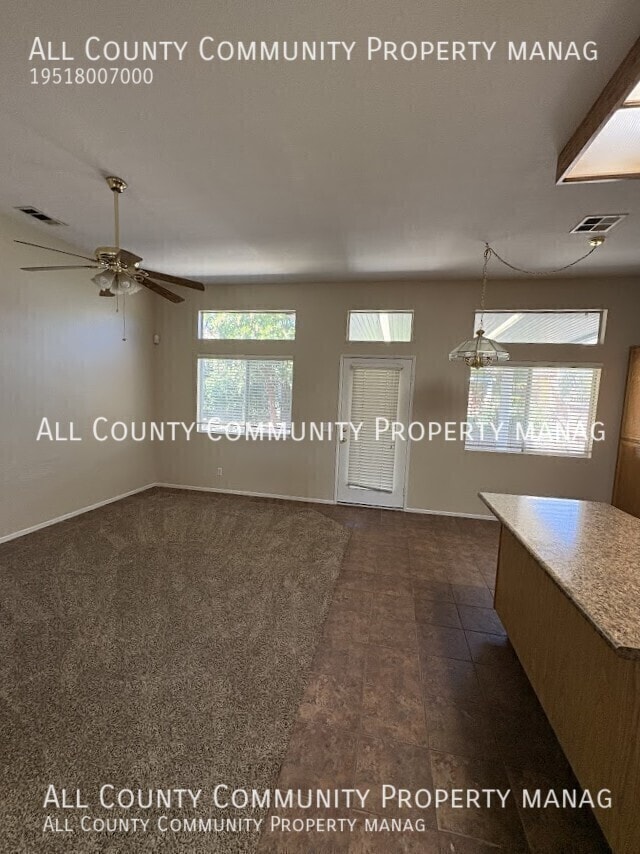 Building Photo - 39862 De Vendome Ct