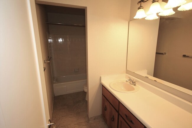 Building Photo - Large Redondo Condo with Waterfront View!
