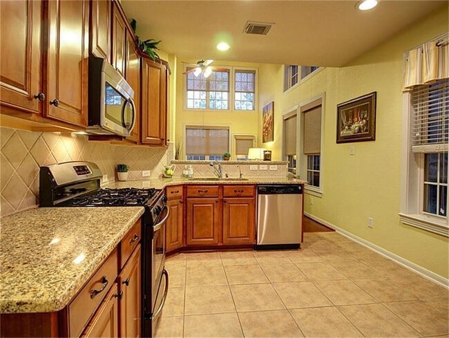 Building Photo - 1246 Glenwood Canyon Ln