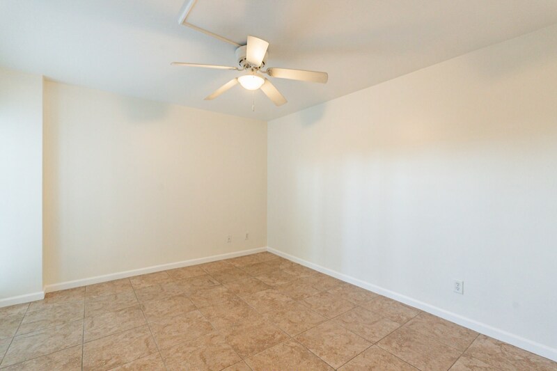 Building Photo - 4727 E Lafayette Blvd