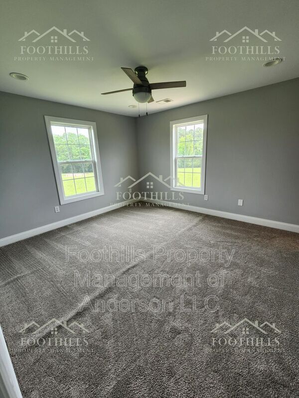 Building Photo - 128 Hudgins Lake Rd