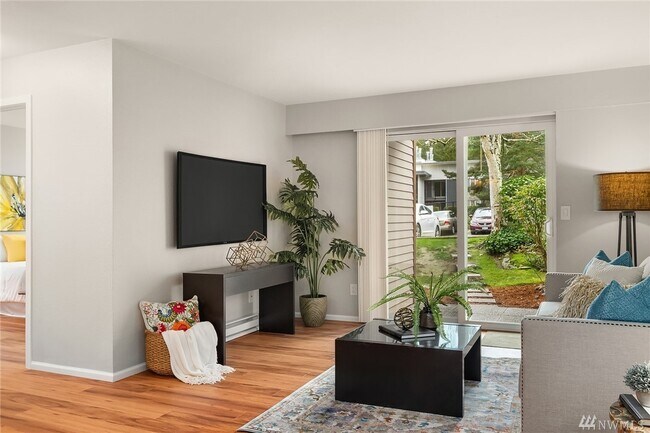 Building Photo - 14630 NE 32nd St