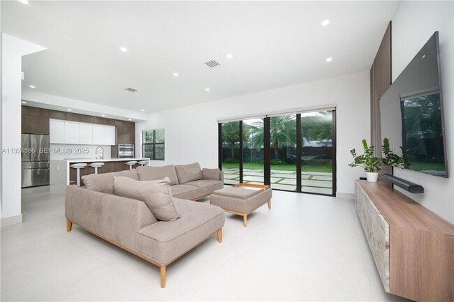 Building Photo - 8842 NW 161st Terrace