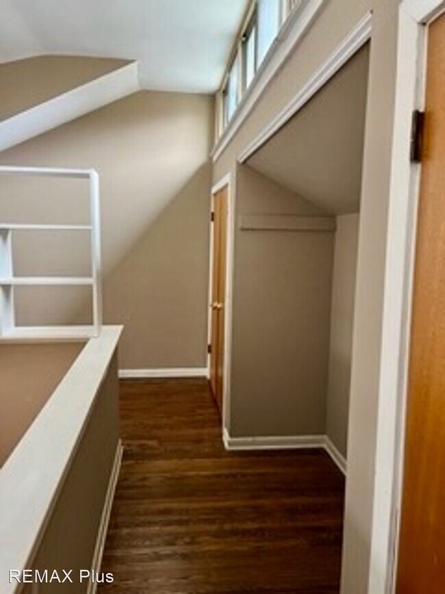 Building Photo - 3 br, 2.5 bath House - 519 Saint Davids Rd