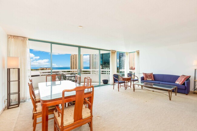 Building Photo - 1341 Kapiolani Blvd