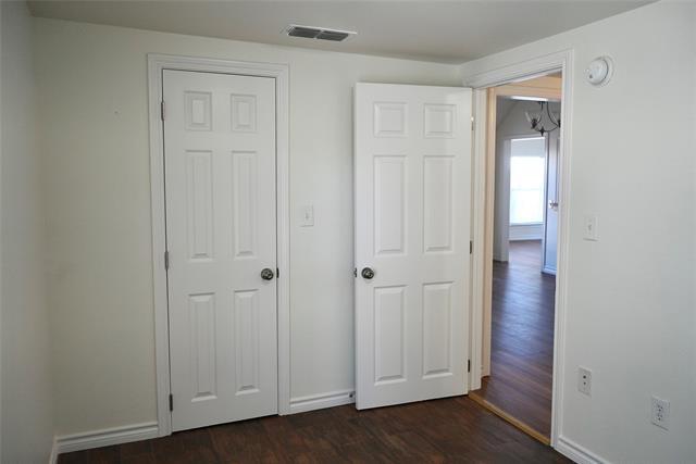 Building Photo - 1590 N Race