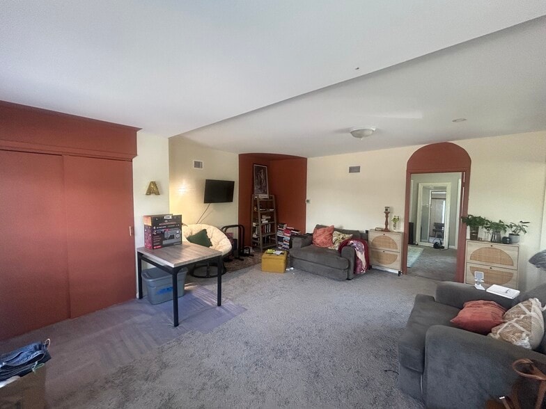 Living Room - 4302 Westfield Ave