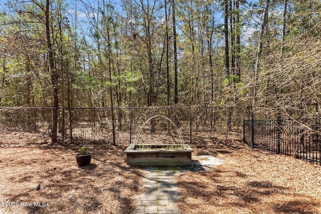 Building Photo - 280 Wiregrass Ln